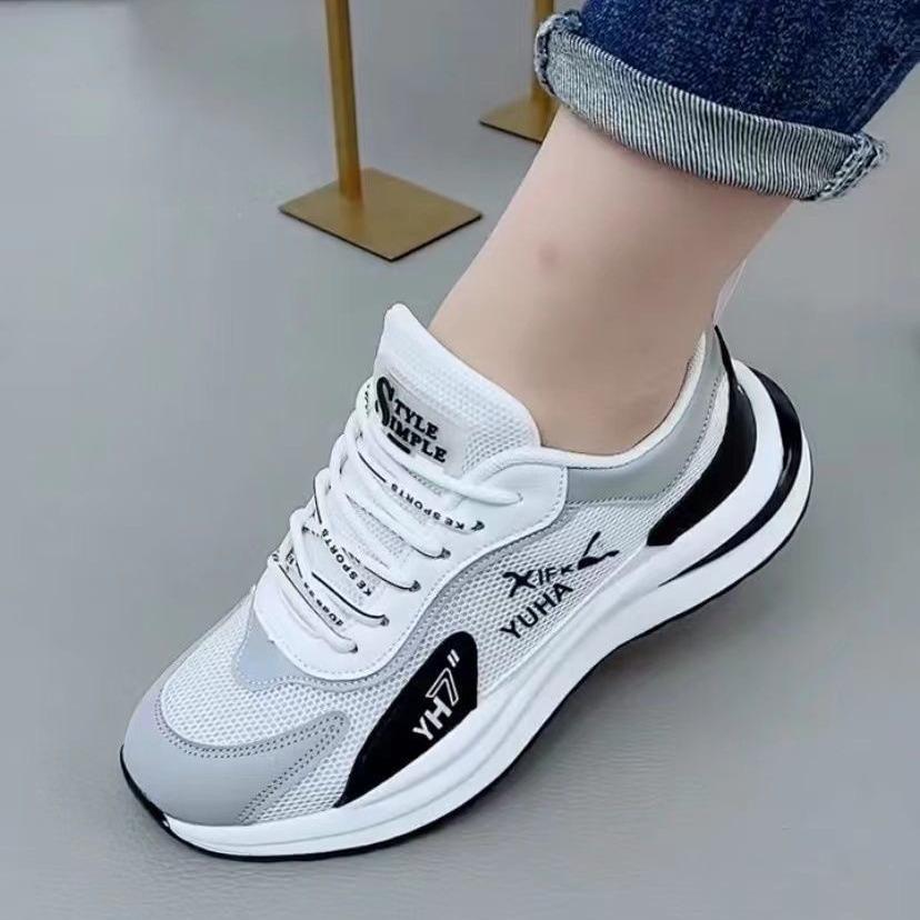2025 new dad shoes men s and women s same mesh breathable sports and leisure shoes sole slip-resistant lightweight sports shoes 36
2025 new dad shoes men s and women s same mesh breathable sports and leisure shoes sole slip-resistant lightweight sports shoes 36