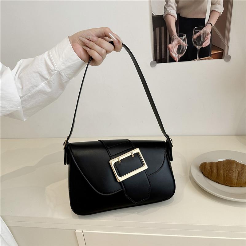 Повседневный зарубежный стиль новая корейская версия ins сумка подмышку женская для работы личность однотонная модная легкая для покупок на плечо чёрный