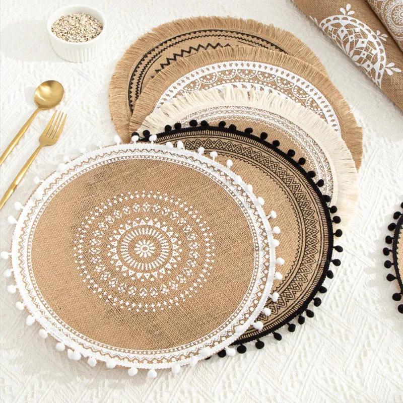 Nordic Style Simple Hand Woven Jute Placemat Plate Mat Retro Restaurant Cotton Linen Decorative Mat Shooting Prop Vase Mat YLE447 Send randomly
Nordic Style Simple Hand Woven Jute Placemat Plate Mat Retro Restaurant Cotton Linen Decorative Mat Shooting Prop Vase Mat YLE447 Send randomly