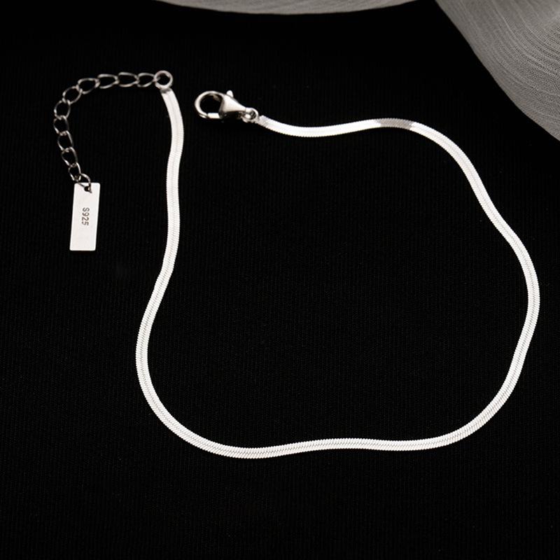 Versatile S925 Sterling Silver Anklet for Girls - Simple, Stylish Foot Chain for Summer and Autumn Sterling Silver
Versatile S925 Sterling Silver Anklet for Girls - Simple, Stylish Foot Chain for Summer and Autumn Sterling Silver