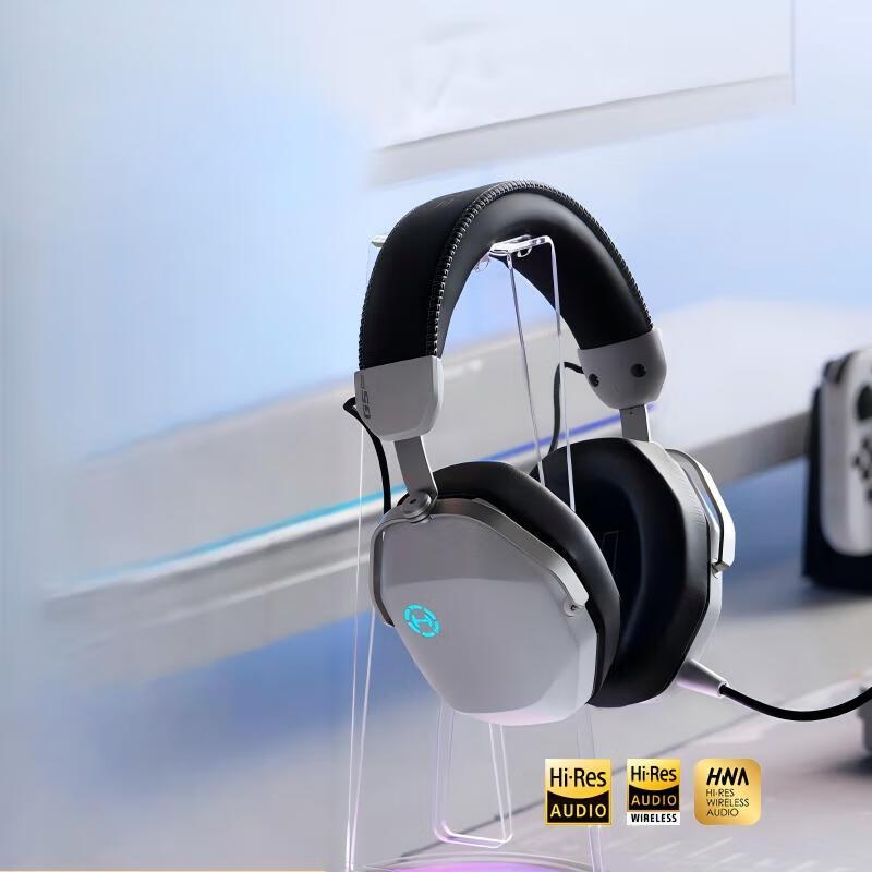 Edifier HECATE G5Max Wireless Gaming Headset
Edifier HECATE G5Max Wireless Gaming Headset