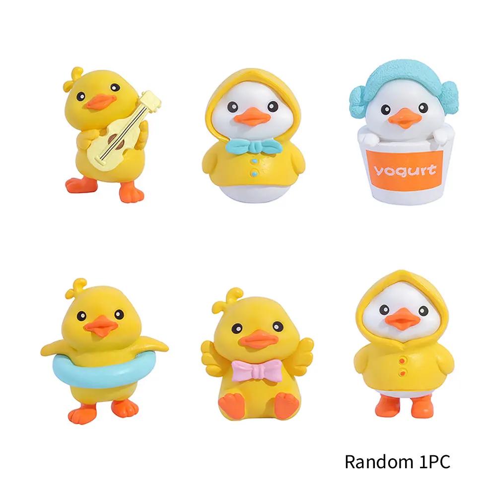 Милые фигурки уток, миниатюрные украшения для творчества, микропейзажи, кавайные аксессуары для салона автомобиля, украшения для дома, детский подарок
Милые фигурки уток, миниатюрные украшения для творчества, микропейзажи, кавайные аксессуары для салона автомобиля, украшения для дома, детский подарок