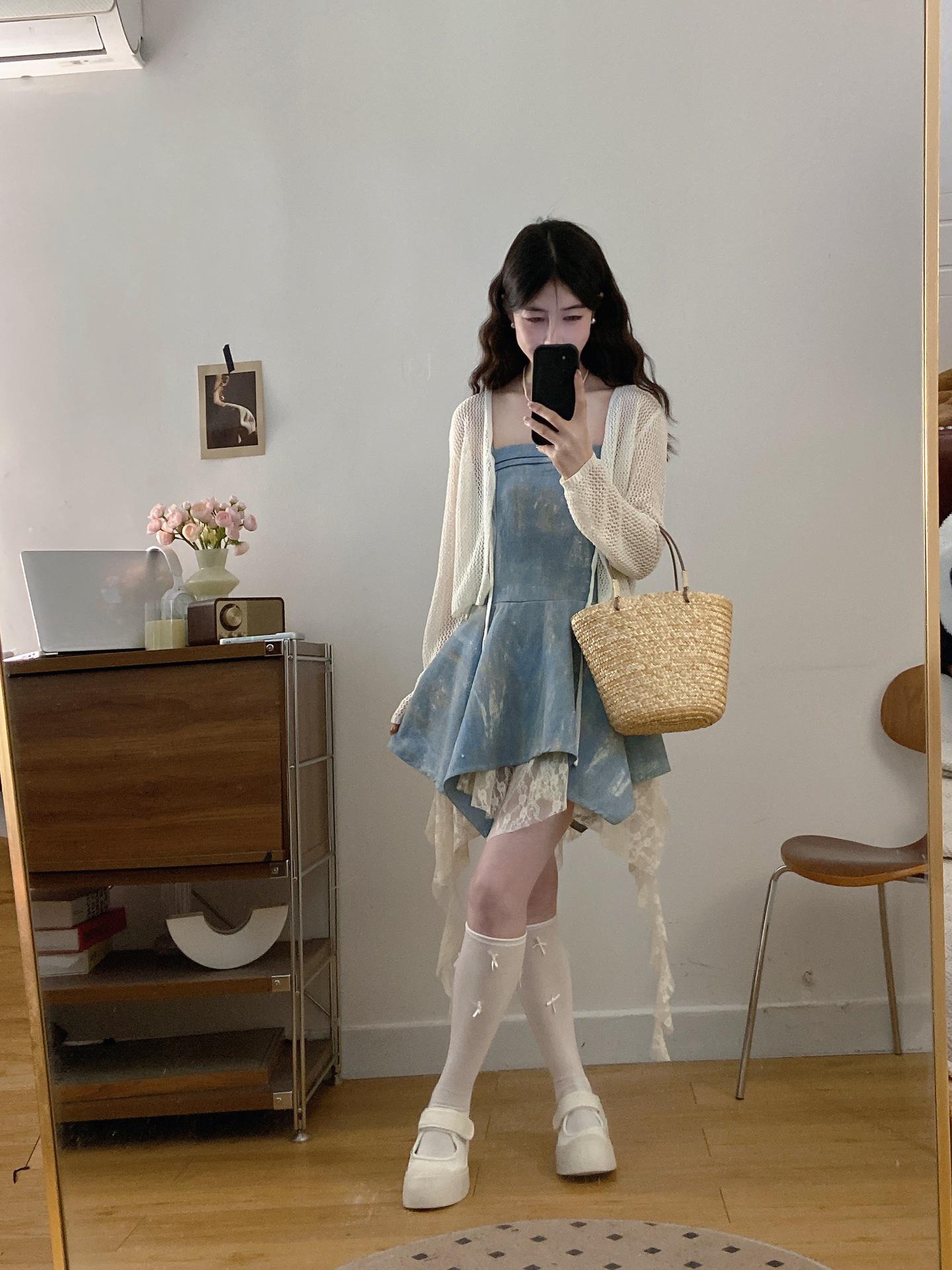 Plus Size Lace Denim Strappy Dress & Knit Shawl Set - Waist-Cinched Slimming Style for Women XXXXL
Plus Size Lace Denim Strappy Dress & Knit Shawl Set - Waist-Cinched Slimming Style for Women XXXXL