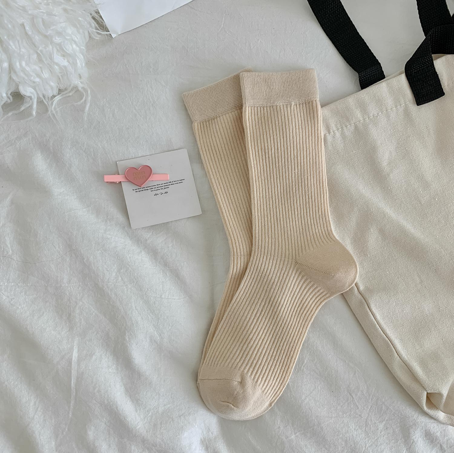 Women s Ruffle Socks: Korean & Japanese Style, Mid-Calf, Solid Color, Pure Cotton for Spring, Autumn & Summer. One Size (35-40) бежевий
Women s Ruffle Socks: Korean & Japanese Style, Mid-Calf, Solid Color, Pure Cotton for Spring, Autumn & Summer. One Size (35-40) бежевий