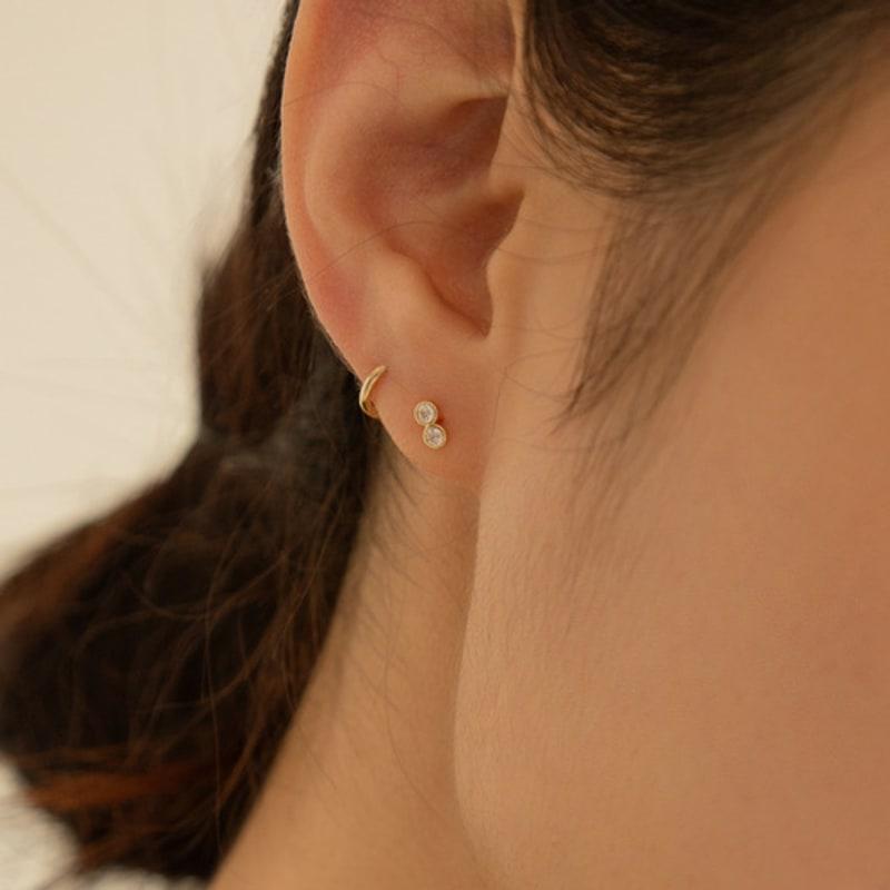 LUNNE 14k Duo Bezel Piercing (14k Gold) #LFPI25 Gold (individual)
LUNNE 14k Duo Bezel Piercing (14k Gold) #LFPI25 Gold (individual)