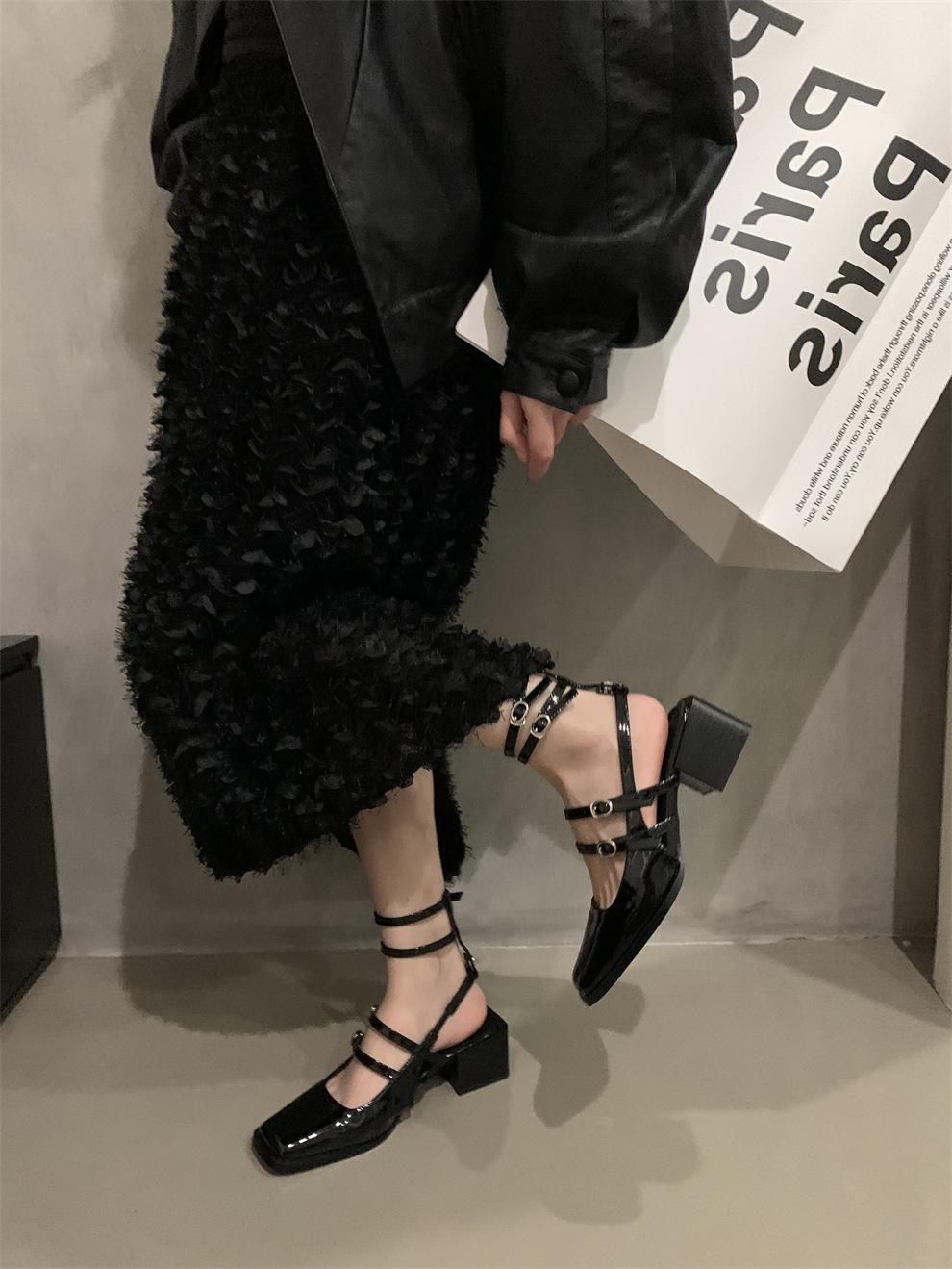 Premium niche sandals thick heel black high heels women s shoes with skirt Mary Jane shoes spring retro single shoes 40 чорний
Premium niche sandals thick heel black high heels women s shoes with skirt Mary Jane shoes spring retro single shoes 40 чорний