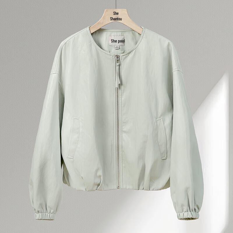 Женская короткая куртка She Chi с круглым вырезом и приспущенным плечом L
Женская короткая куртка She Chi с круглым вырезом и приспущенным плечом L