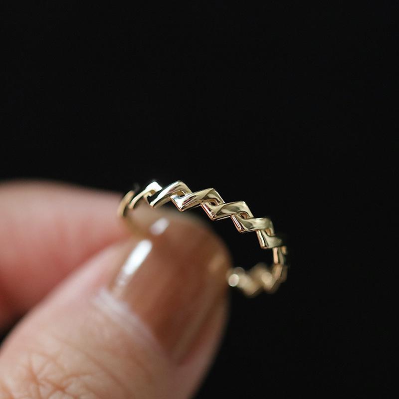 S925 Sterling Silver Women s Wave Twisted Ring - Versatile New Design Jewelry US Size 8
S925 Sterling Silver Women s Wave Twisted Ring - Versatile New Design Jewelry US Size 8