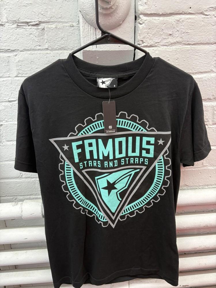 Famous Stars And Straps Shirt Mens Small Black Blue Graphic Logo Skate Tee Unisex T-Shirt XXXL
Famous Stars And Straps Shirt Mens Small Black Blue Graphic Logo Skate Tee Unisex T-Shirt XXXL