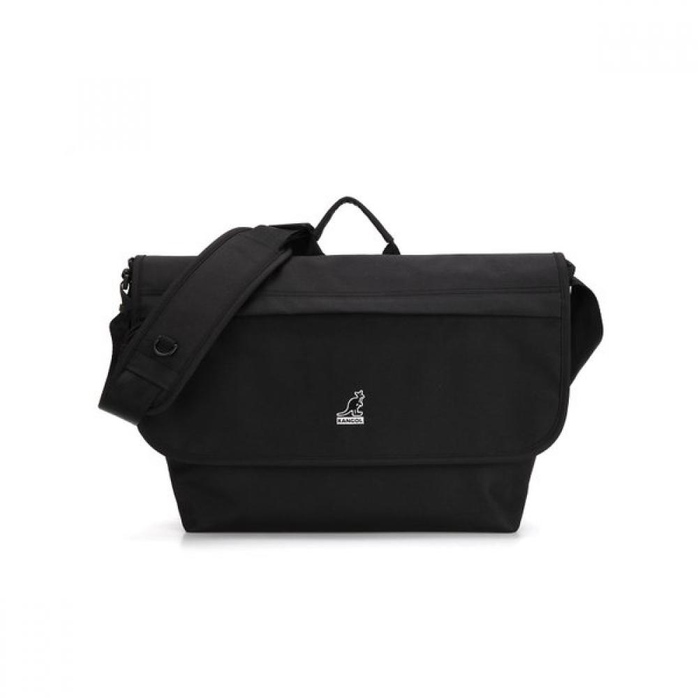 Kangol Retrocore Стандартна сумка-месенджер Чорна 2098 OS
Kangol Retrocore Стандартна сумка-месенджер Чорна 2098 OS