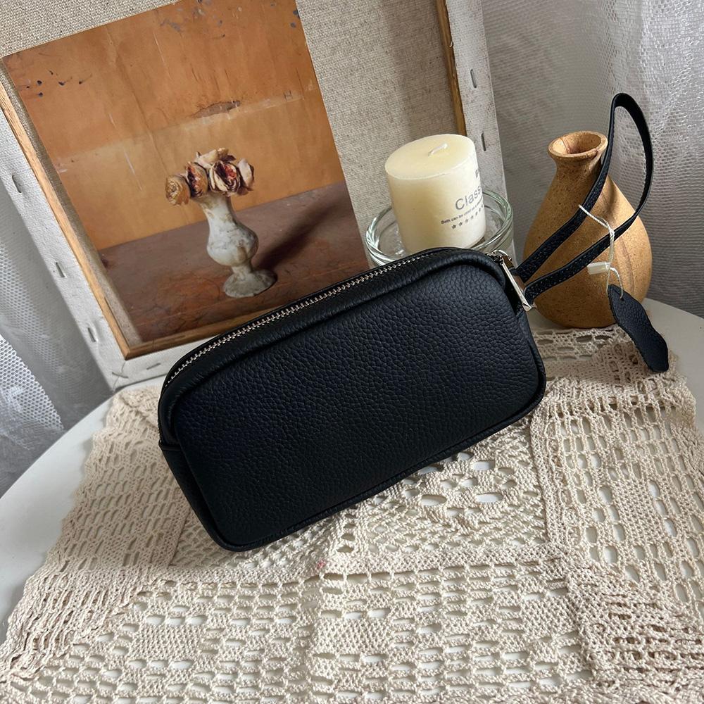 2025 Practical Genuine Leather Clutch Bag First Layer of Cowhide Women Clutches Long Zipper Wallet With Wristband чорний
2025 Practical Genuine Leather Clutch Bag First Layer of Cowhide Women Clutches Long Zipper Wallet With Wristband чорний
