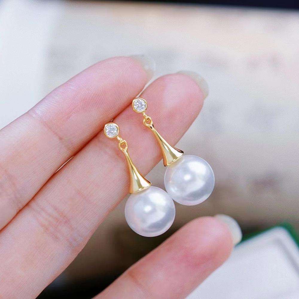 S925 Sterling Silver Stud Earring Mounts for DIY Pearl Jewelry - Fits 9-15mm Round Beads Silver Stud Earring Mount (without Pearl)
S925 Sterling Silver Stud Earring Mounts for DIY Pearl Jewelry - Fits 9-15mm Round Beads Silver Stud Earring Mount (without Pearl)