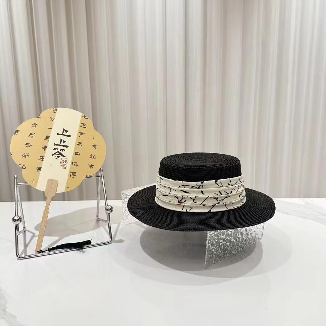 Beach hat seaside vacation elegant flat top top hat wide brim sun protection hat women s summer straw hat British fashion cover M(56-58cm) чёрный
Beach hat seaside vacation elegant flat top top hat wide brim sun protection hat women s summer straw hat British fashion cover M(56-58cm) чёрный