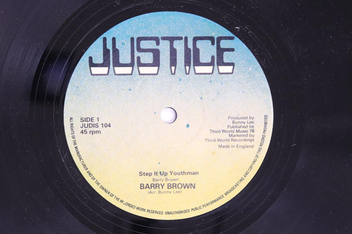 12inch Record BARRY BROWN BARRY BROWN SHORTY T Step It Up Youthman Trying Youthm JUDIS104 JUSTICE 1978 UK Reggae Ska Dub Used
12inch Record BARRY BROWN BARRY BROWN SHORTY T Step It Up Youthman Trying Youthm JUDIS104 JUSTICE 1978 UK Reggae Ska Dub Used