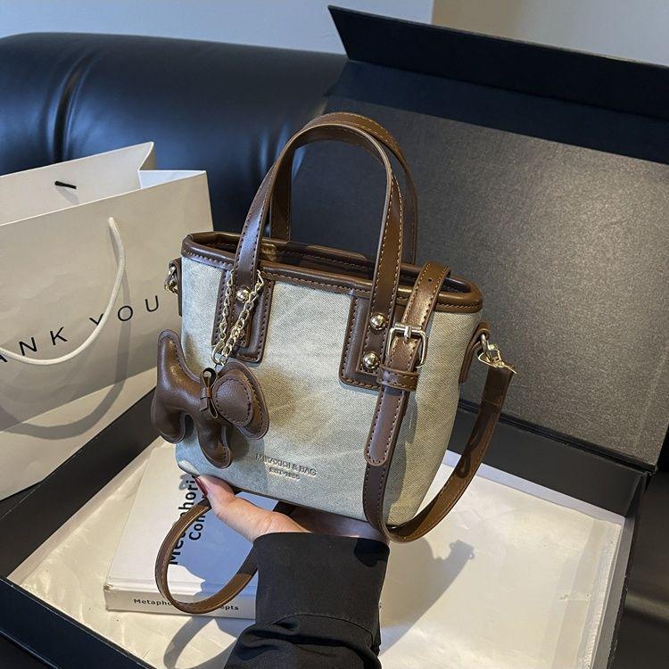 Women s Trendy Versatile Black Bucket Crossbody Tote Bag Bag Only
Women s Trendy Versatile Black Bucket Crossbody Tote Bag Bag Only