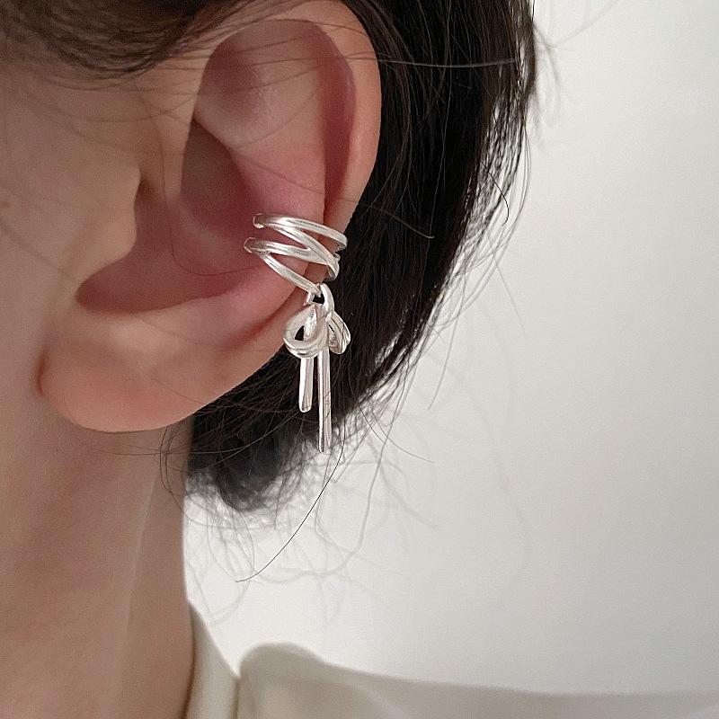 2024 New Bow Tie Ribbon Rings& Ear Clip for Women Simple Fashion Line Crossing Tassel Opening Rings Wedding Jewelry Set
2024 New Bow Tie Ribbon Rings& Ear Clip for Women Simple Fashion Line Crossing Tassel Opening Rings Wedding Jewelry Set