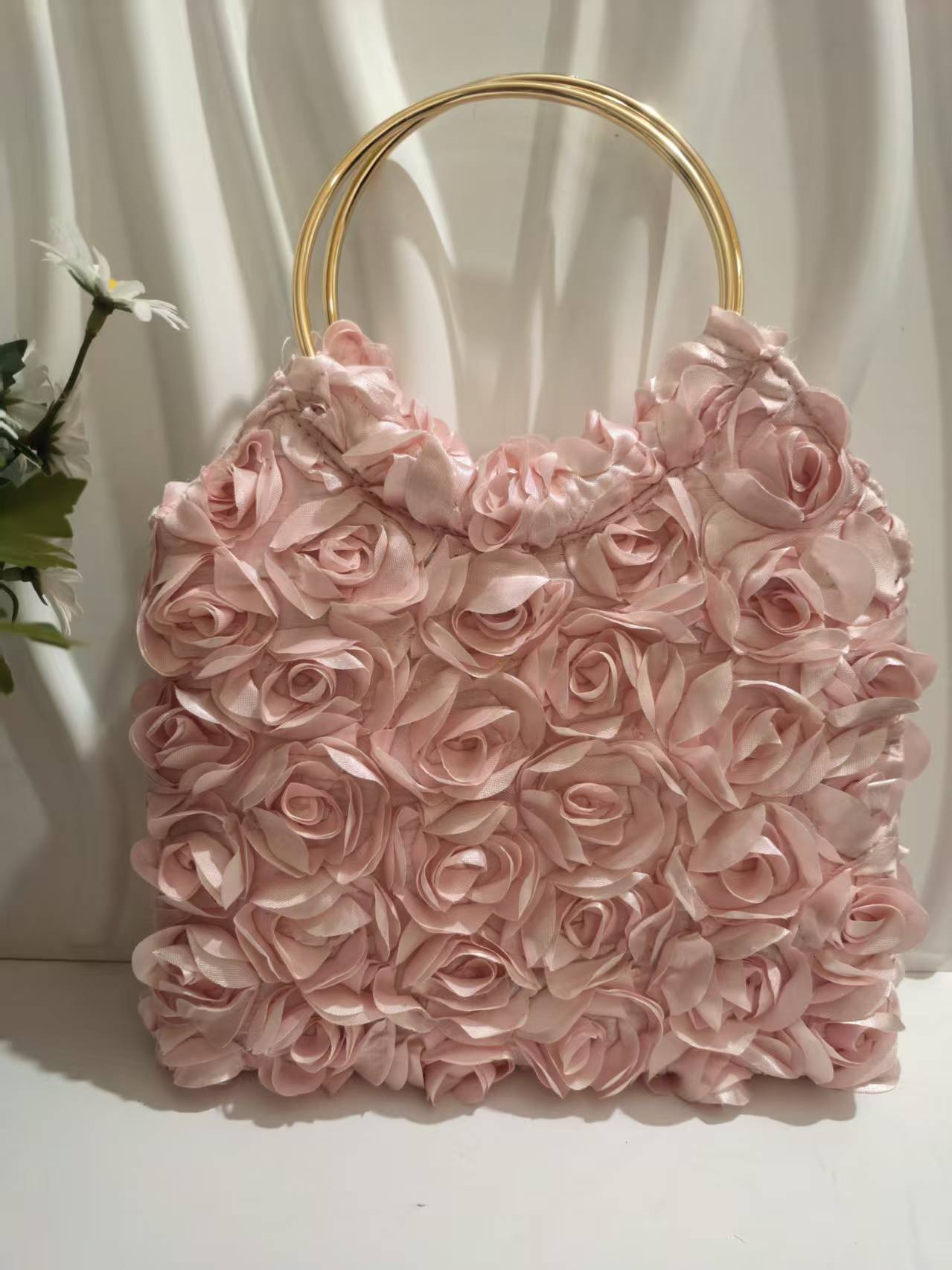 Bag Women s Dinner Flower Soft Bag 2026 Spring New Handbag Chain Crossbody Underarm Bag
Bag Women s Dinner Flower Soft Bag 2026 Spring New Handbag Chain Crossbody Underarm Bag