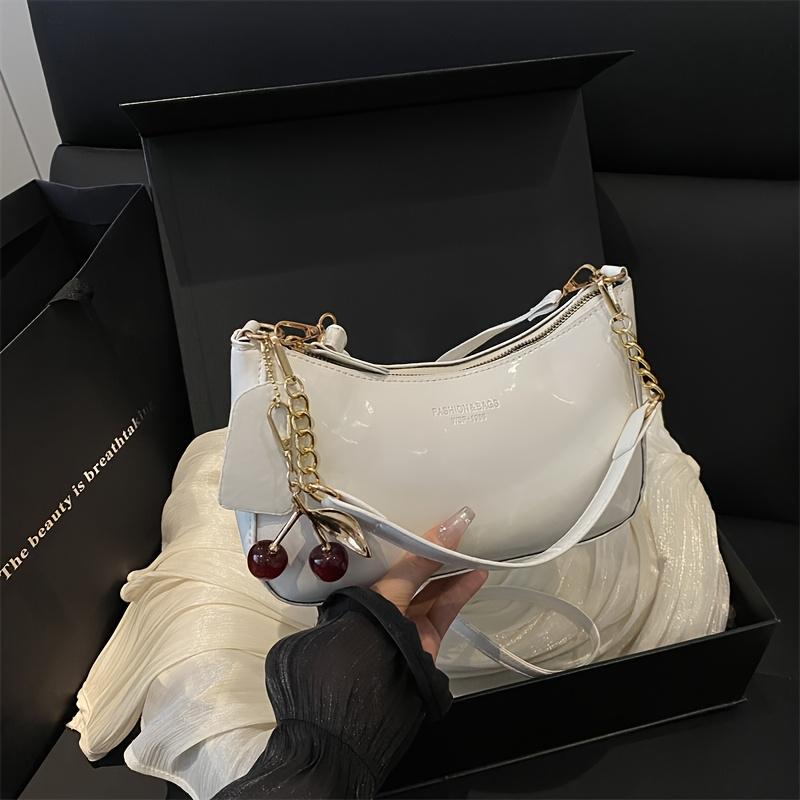 Fashion Niche Design Crescent Bag Casual Minimalist Personality Shoulder Crossbody Bag
Fashion Niche Design Crescent Bag Casual Minimalist Personality Shoulder Crossbody Bag