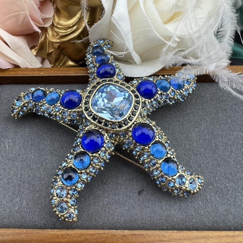 Middle Style Heavy Industry Crystal Seastar Badges Pin For Women Men Fashion Classic Baroque Decoration Party Banquet Brooch
Middle Style Heavy Industry Crystal Seastar Badges Pin For Women Men Fashion Classic Baroque Decoration Party Banquet Brooch