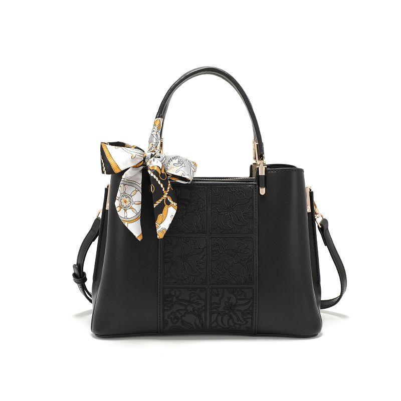 New Chinese Birthday Gift Ladies Mom Bag Embroider Embroider Black(Send silk scarf + gift bag)
New Chinese Birthday Gift Ladies Mom Bag Embroider Embroider Black(Send silk scarf + gift bag)