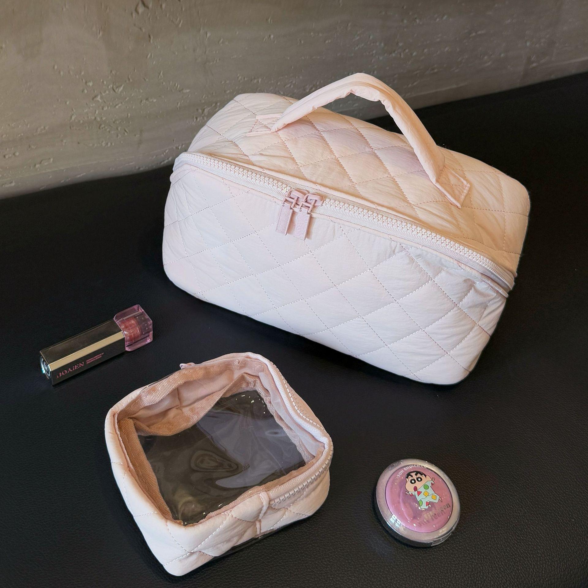 Women large-capacity make up bag diamond-shaped cosmetic bag hand-held travel toiletry and storage bag
Women large-capacity make up bag diamond-shaped cosmetic bag hand-held travel toiletry and storage bag