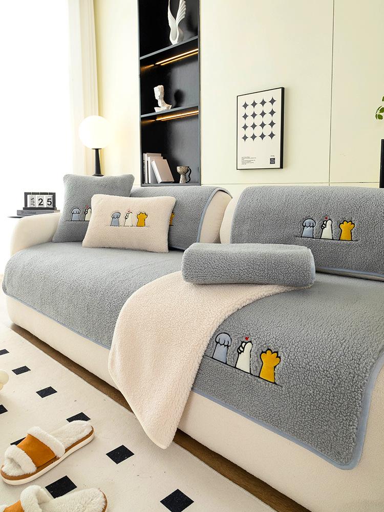 Плюшевая подушка для дивана с ягненком, зимняя теплая утолщенная Нескользящая ткань для дивана в гостиной, универсальный кожаный чехол для дивана-реклайнера 70x70