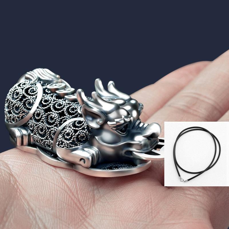 999 sterling silver car keychain pendant men s and women s personalized creative high-end key ring silver car hanging silver jewelry
999 sterling silver car keychain pendant men s and women s personalized creative high-end key ring silver car hanging silver jewelry