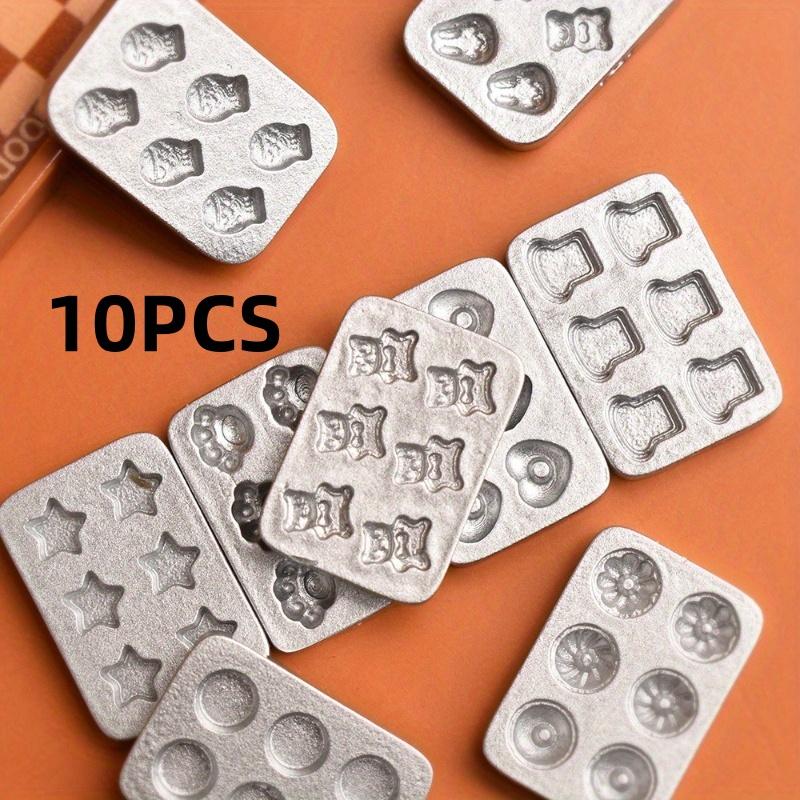 10 adorable YQT cookie baking trays for miniature food games, dollhouse sets, imaginative toys, trinkets, and DIY resin crafts.
10 adorable YQT cookie baking trays for miniature food games, dollhouse sets, imaginative toys, trinkets, and DIY resin crafts.