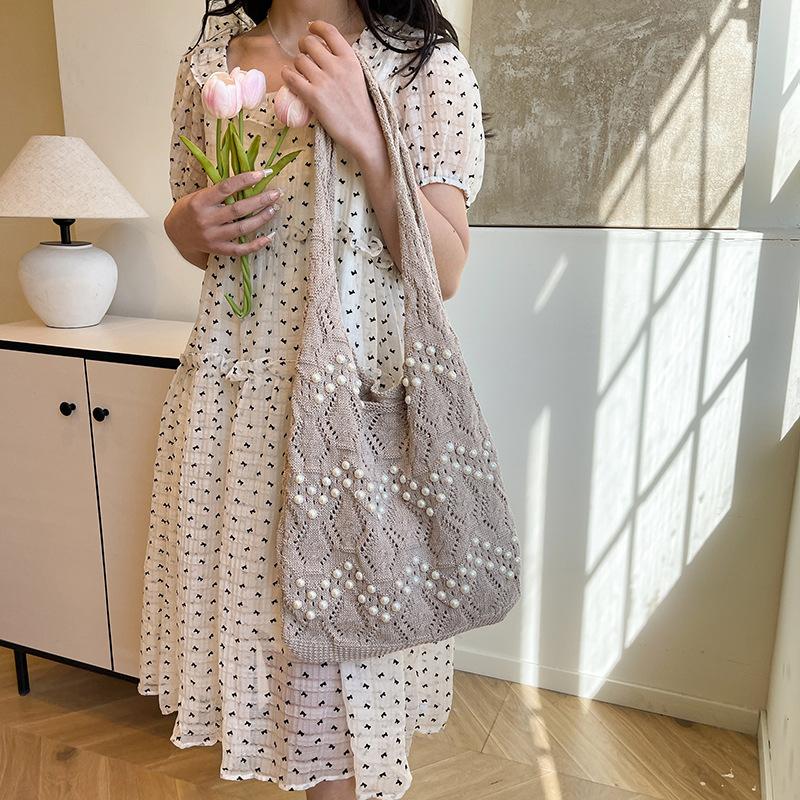 Casual simple woven bag women s 2025 new large-capacity shoulder bag fashionable beach tote bucket bag one size fits all зелений
Casual simple woven bag women s 2025 new large-capacity shoulder bag fashionable beach tote bucket bag one size fits all зелений
