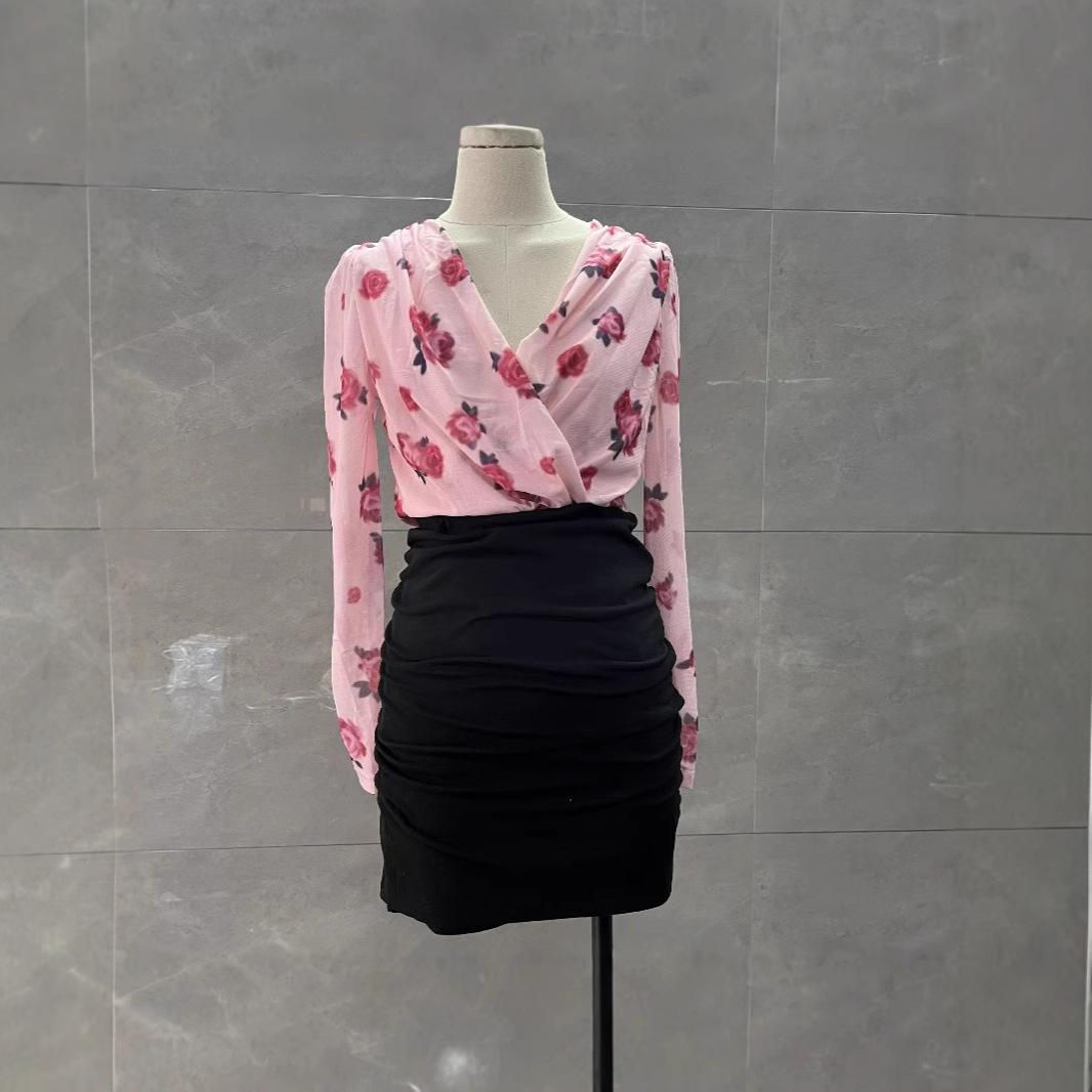 French Luxury Floral Mesh Patchwork Dress - Summer Niche Design, Elegant Hip-Hugging Short Skirt for Women L (for around 115 lbs)
French Luxury Floral Mesh Patchwork Dress - Summer Niche Design, Elegant Hip-Hugging Short Skirt for Women L (for around 115 lbs)