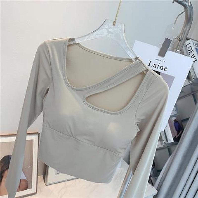 Women s One-Shoulder Yoga Top with Chest Pad – Long Sleeve, Hollow Out Design, Sexy Fitness Wear Extra Extra Small тілесний
Women s One-Shoulder Yoga Top with Chest Pad – Long Sleeve, Hollow Out Design, Sexy Fitness Wear Extra Extra Small тілесний