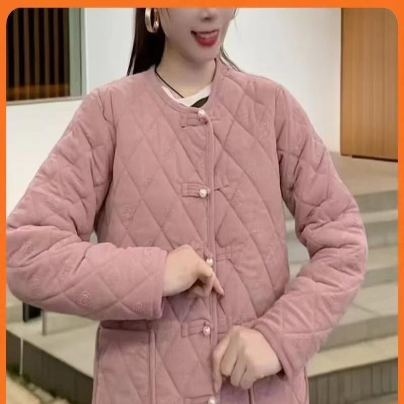 Latest Chinese-style Autumn Winter Latest Cotton-padded Jackets Ladies Chinese-style Button-down Velvet Jackets Mommy-style Cordur Practical Use 3XL
Latest Chinese-style Autumn Winter Latest Cotton-padded Jackets Ladies Chinese-style Button-down Velvet Jackets Mommy-style Cordur Practical Use 3XL