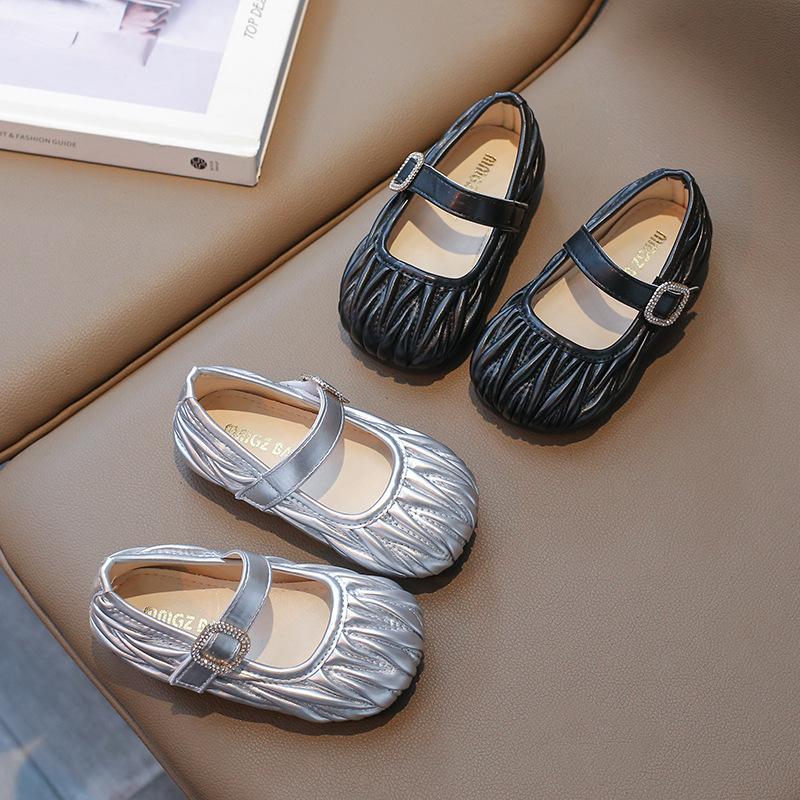 Girls Small Leather Shoes Versatile Children S Princess Shoes Baby Girl Fashion Soft Sole Single Shoes 21 серебряный
Girls Small Leather Shoes Versatile Children S Princess Shoes Baby Girl Fashion Soft Sole Single Shoes 21 серебряный