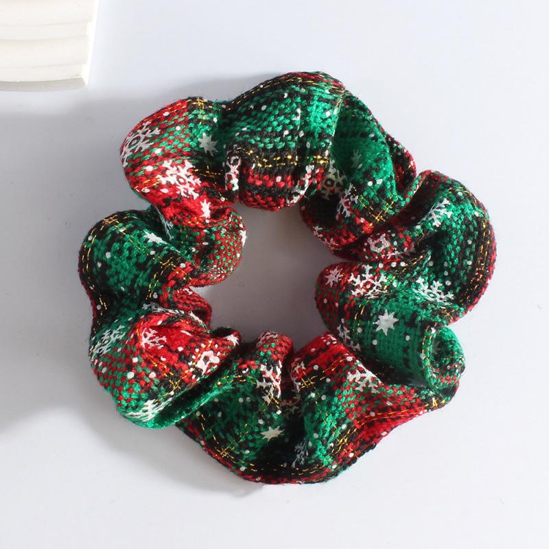 European & American Snowflake Christmas Scrunchies - Elastic Knitted Hair Accessories for Ponytails
European & American Snowflake Christmas Scrunchies - Elastic Knitted Hair Accessories for Ponytails