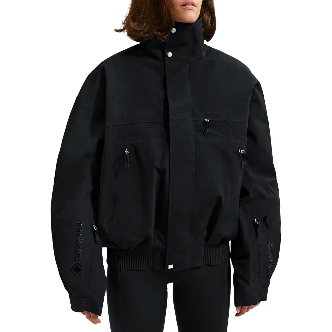 Nike X Jacquemus GORE TEX 2 in 1 Jacket HQ5694-010 L
Nike X Jacquemus GORE TEX 2 in 1 Jacket HQ5694-010 L