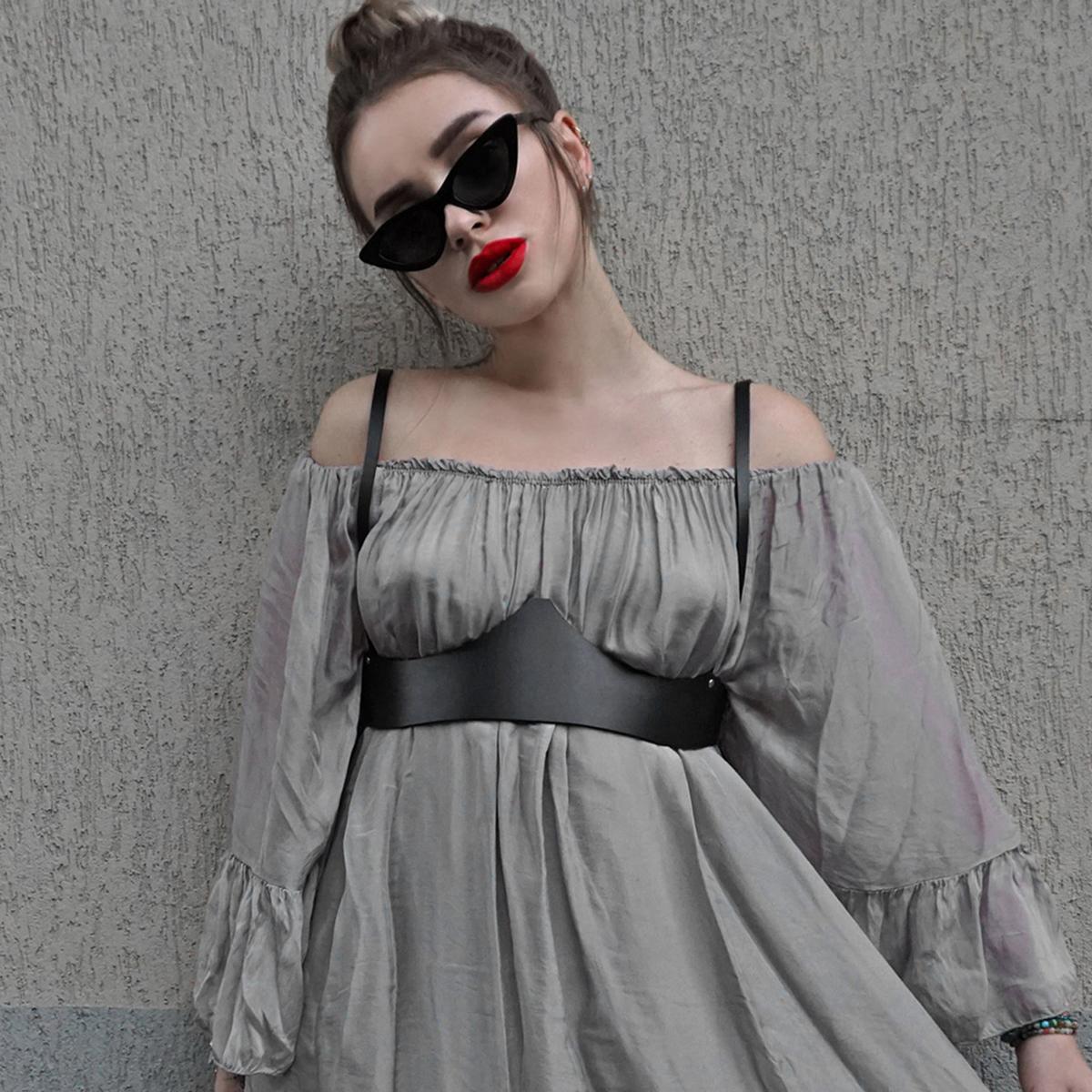 Women Fashion Leather Waist Belt Adjustable Chest Harness Decorative Harness Straps Corsett Belt Gothic Clothing Accessorie
Women Fashion Leather Waist Belt Adjustable Chest Harness Decorative Harness Straps Corsett Belt Gothic Clothing Accessorie