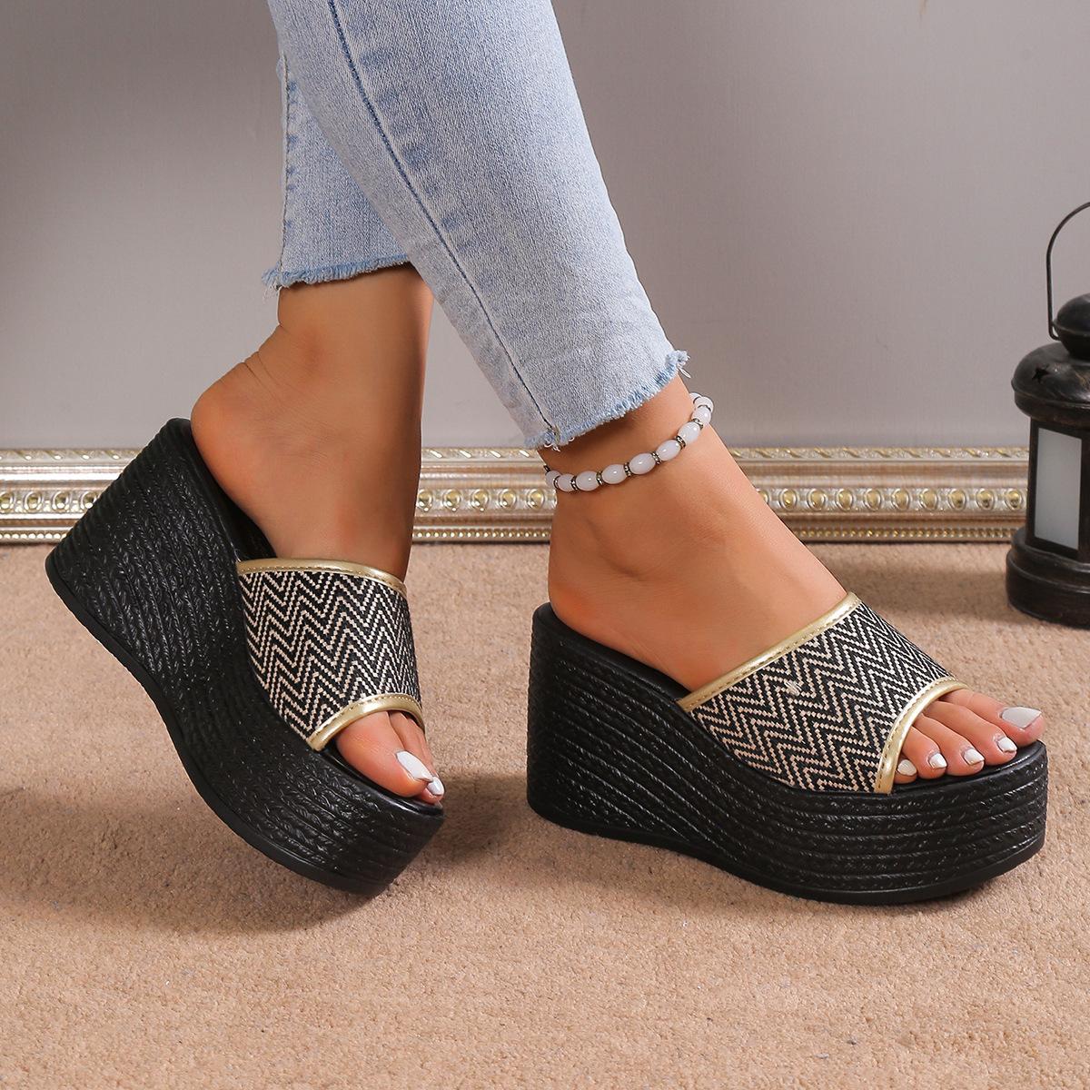 Large size 2025 new summer fashion muffin women s round head dew word large size cool slippers women 43 чорний
Large size 2025 new summer fashion muffin women s round head dew word large size cool slippers women 43 чорний