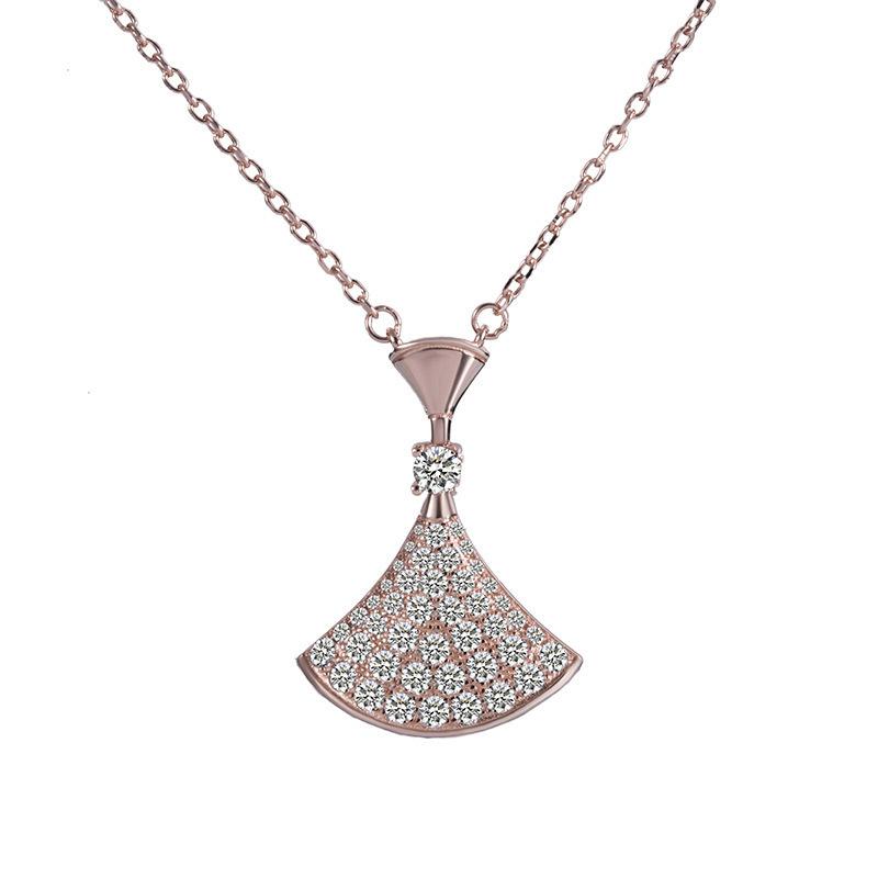 High Quality Full Diamond Sized Dress Necklace with Thick Gold Plating for Women, Elegant Temperament, Fan-shaped Collarbone Chain
High Quality Full Diamond Sized Dress Necklace with Thick Gold Plating for Women, Elegant Temperament, Fan-shaped Collarbone Chain