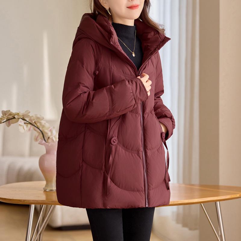 Women s Mid-Length Hooded Down Jacket - 2024 Winter Fashion, Warm, Loose-Fit, White Duck Down Coat for Middle-Aged Moms M (100-120 jin)
Women s Mid-Length Hooded Down Jacket - 2024 Winter Fashion, Warm, Loose-Fit, White Duck Down Coat for Middle-Aged Moms M (100-120 jin)