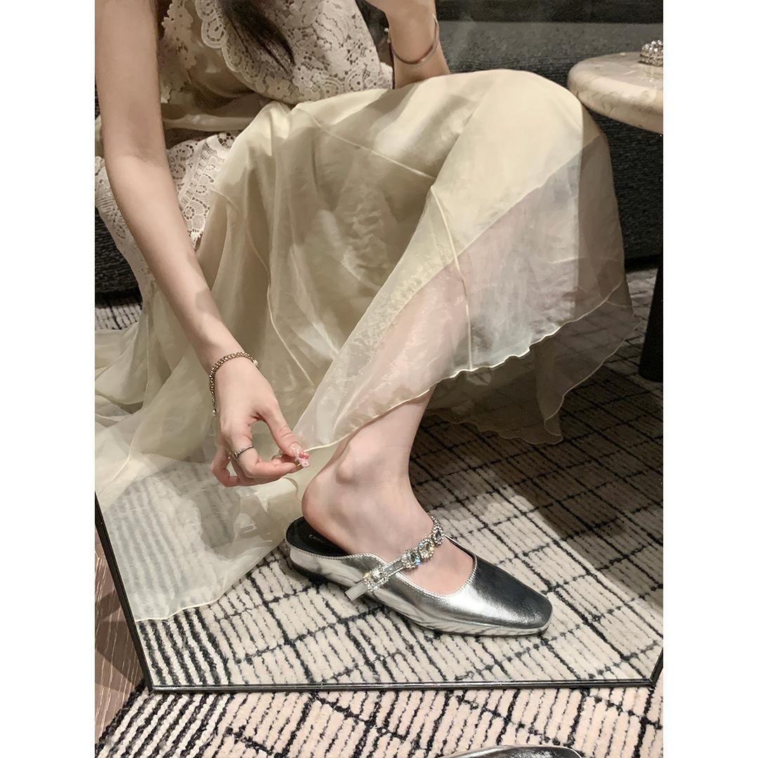 Leather heightened 4cm bag head half-drag rhinestone Mary Jane cool slippers women s summer shoes 35
Leather heightened 4cm bag head half-drag rhinestone Mary Jane cool slippers women s summer shoes 35