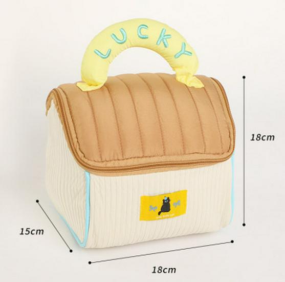 Chic Portable Large-Capacity Makeup and Skincare Travel Bag for Women 18*15*18cm
Chic Portable Large-Capacity Makeup and Skincare Travel Bag for Women 18*15*18cm