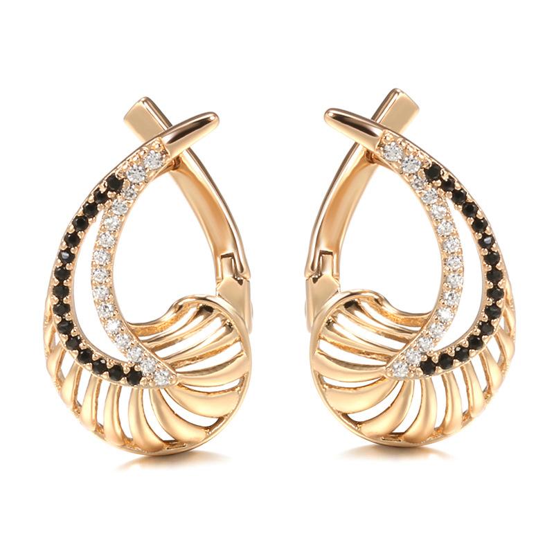 Trendy personalized fashion zircon earrings, simple design sense hollow feather wing ear buckle jewelry
Trendy personalized fashion zircon earrings, simple design sense hollow feather wing ear buckle jewelry