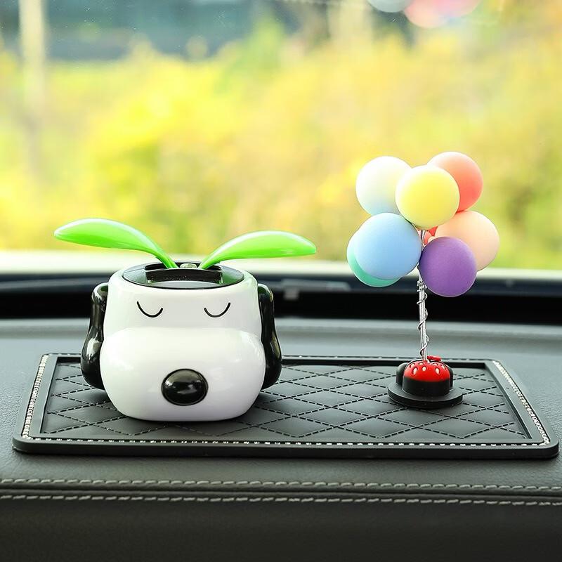 Fumade Car Dashboard Ornament Set
Fumade Car Dashboard Ornament Set
