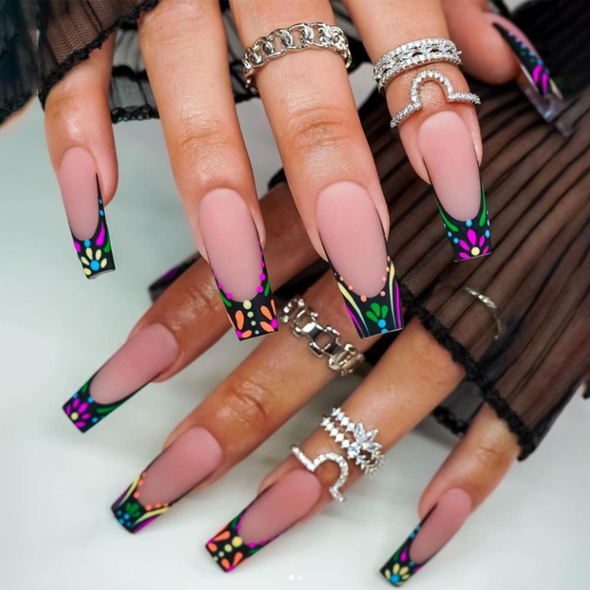 Vintage Nude Floral Plaid Irregular Long Ballet Press-On Nails - European American Style
Vintage Nude Floral Plaid Irregular Long Ballet Press-On Nails - European American Style