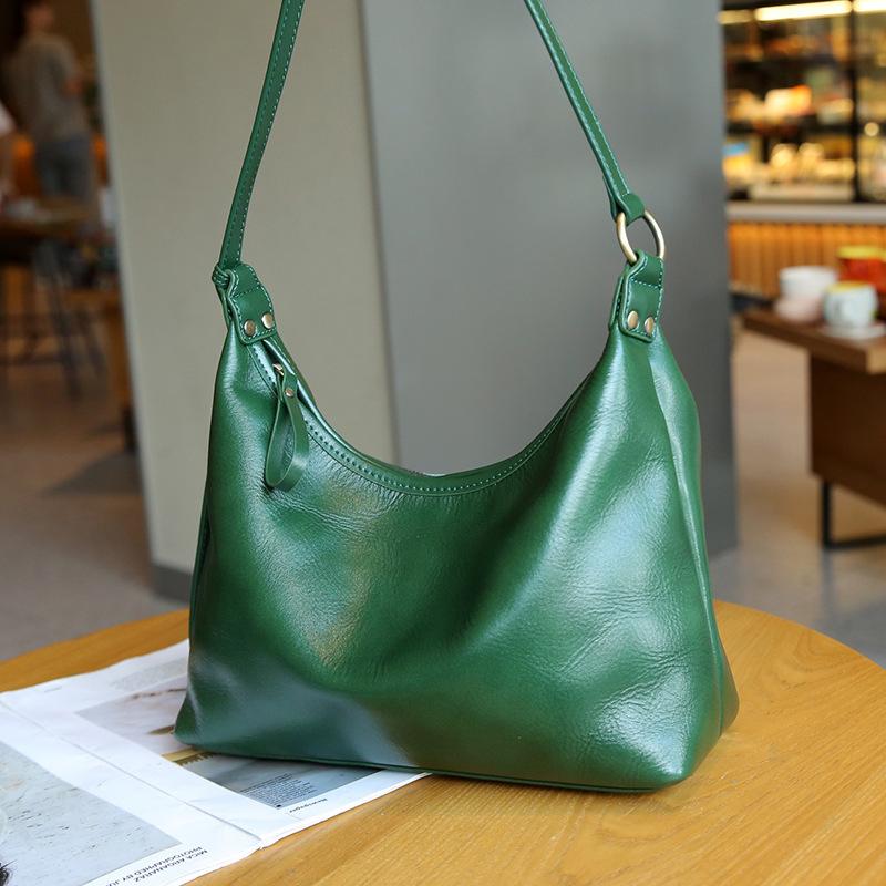 women s bag Crossbody bag Premium sense niche leather vegetable tanned first layer cowhide shoulder bag Large capacity commuter bag 27CM
women s bag Crossbody bag Premium sense niche leather vegetable tanned first layer cowhide shoulder bag Large capacity commuter bag 27CM