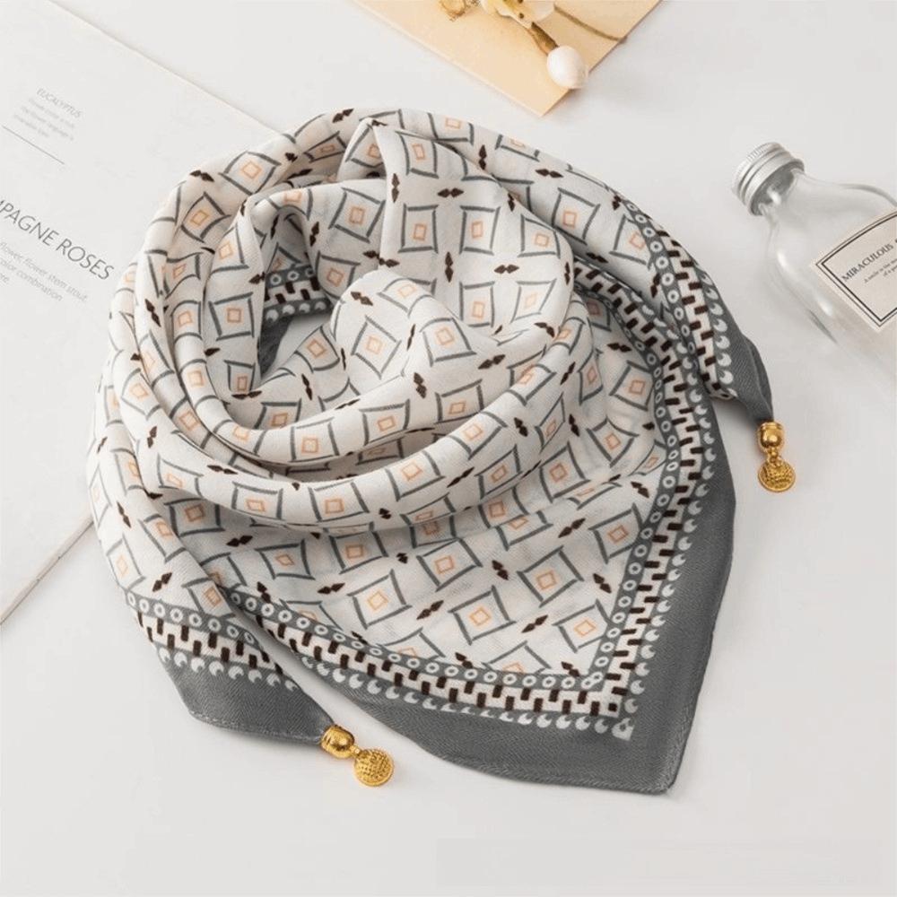 Soft Cotton Magnetic Print Scarves Magnetic Buckle Floral Print Women Floral Neckerchief 65x65cm Cotton Square Scarf Girl Women
Soft Cotton Magnetic Print Scarves Magnetic Buckle Floral Print Women Floral Neckerchief 65x65cm Cotton Square Scarf Girl Women