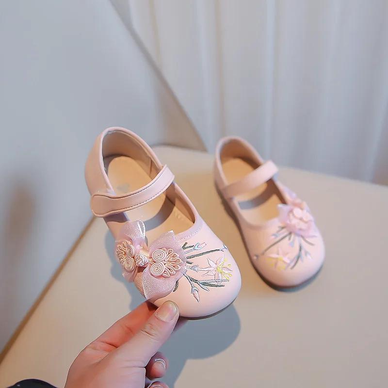 Туфли на плоской подошве для девочек с сетчатым узлом, детские вышитые кожаные туфли для вечеринки, свадьбы, детские элегантные туфли принцессы для темперамента 26 розовый
Туфли на плоской подошве для девочек с сетчатым узлом, детские вышитые кожаные туфли для вечеринки, свадьбы, детские элегантные туфли принцессы для темперамента 26 розовый