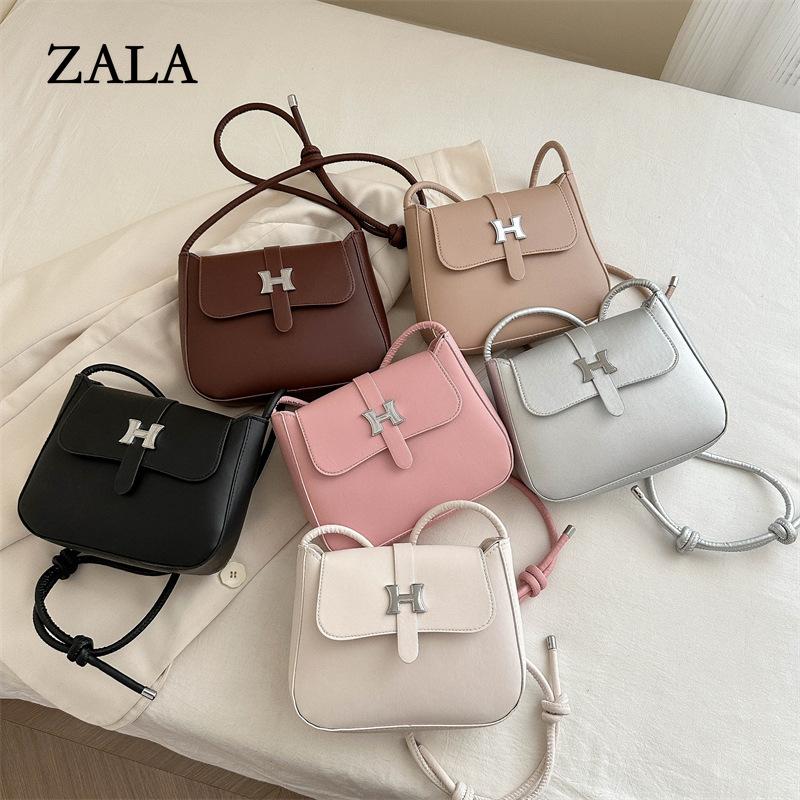 Bag women s fashion new fashion small fresh small square bag trend niche texture versatile shoulder messenger bag
Bag women s fashion new fashion small fresh small square bag trend niche texture versatile shoulder messenger bag