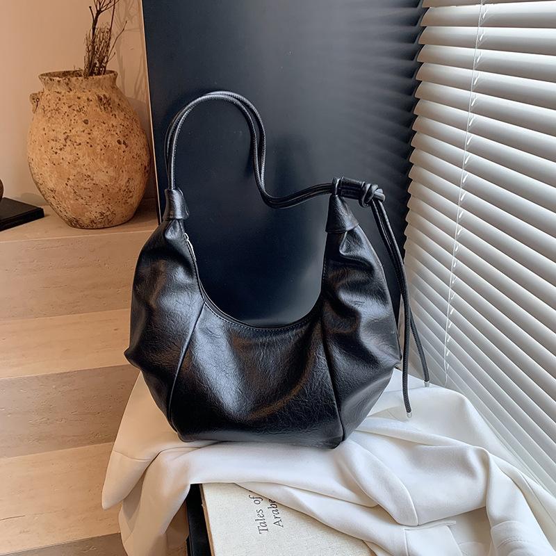Korean Style Dumpling Bag For Women Lazy Fashi Large Capacity Pleated Underarm Bag French Single Shoulder Bags Gifts For Lady чёрный
Korean Style Dumpling Bag For Women Lazy Fashi Large Capacity Pleated Underarm Bag French Single Shoulder Bags Gifts For Lady чёрный