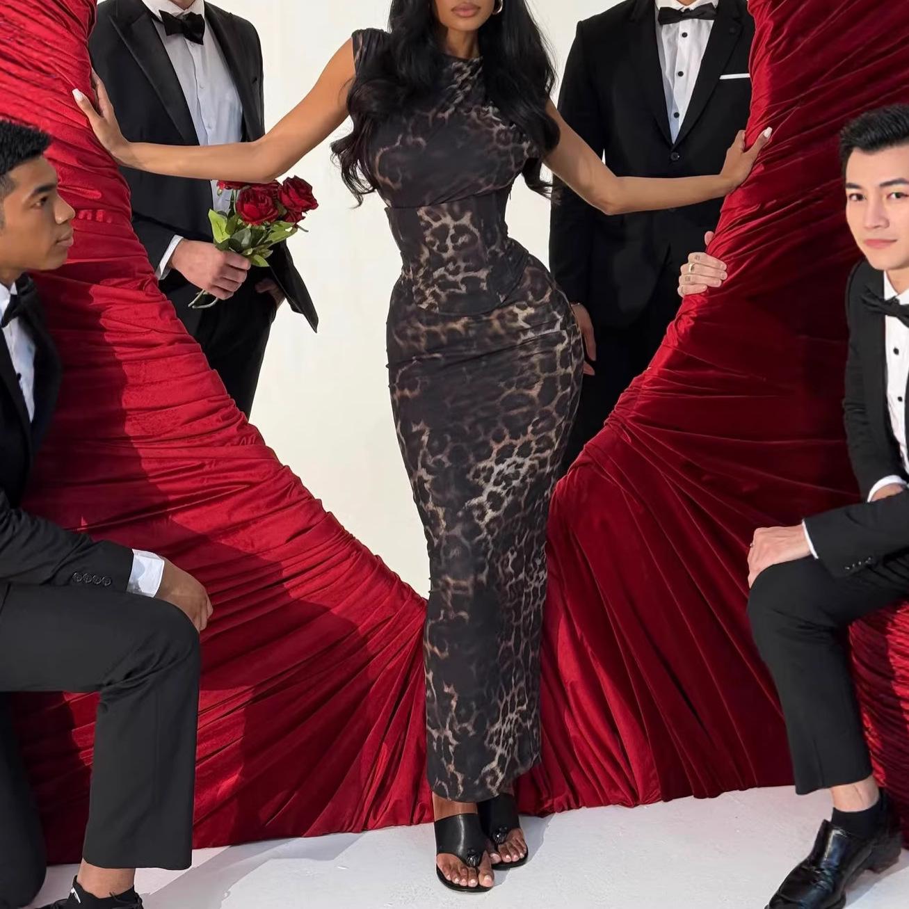 2026 European and American Dark Brown Leopard Print Waist-Cinched Fishtail Long Skirt XXL леопардовый
2026 European and American Dark Brown Leopard Print Waist-Cinched Fishtail Long Skirt XXL леопардовый